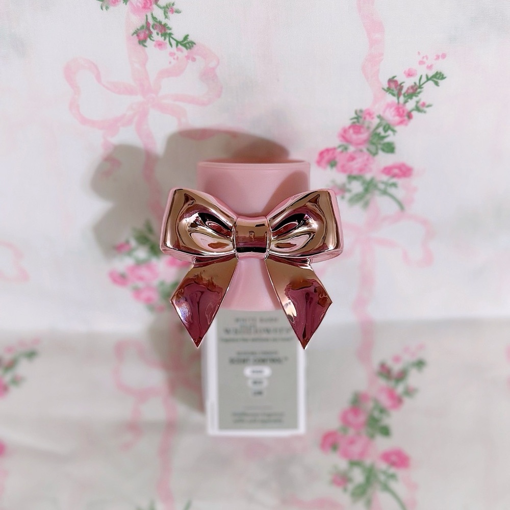 Bath & Body Works Pink Bow Wallflower Plug